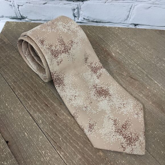Vintage men's necktie 1970s Pierre Cavet Paris wide - Picture 1 of 7